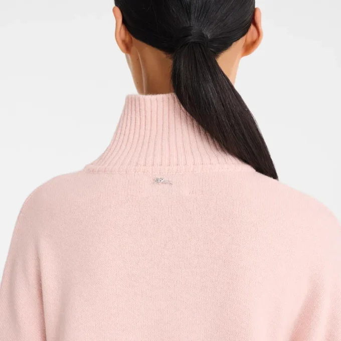 Ballerina – Strickpullover mit hohem Kragen Ballerina – Strickpullover mit hohem Kragen