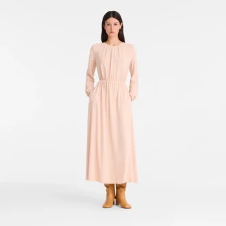 Cremefarbenes langes Kleid aus Crêpe-Jersey