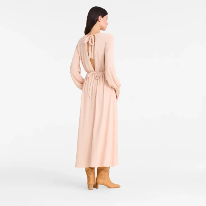 Cremefarbenes langes Kleid aus Crêpe-Jersey