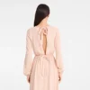 Cremefarbenes langes Kleid aus Crêpe-Jersey