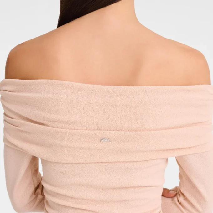 Cremefarbenes langes Kleid aus Crêpe-Jersey