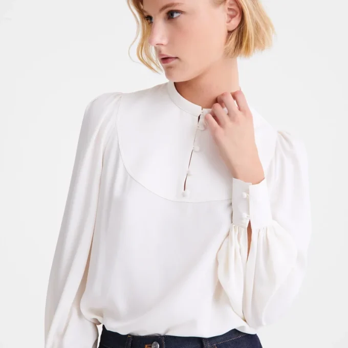 Ecru – Fließende Kreppbluse Ecru – Fließende Kreppbluse