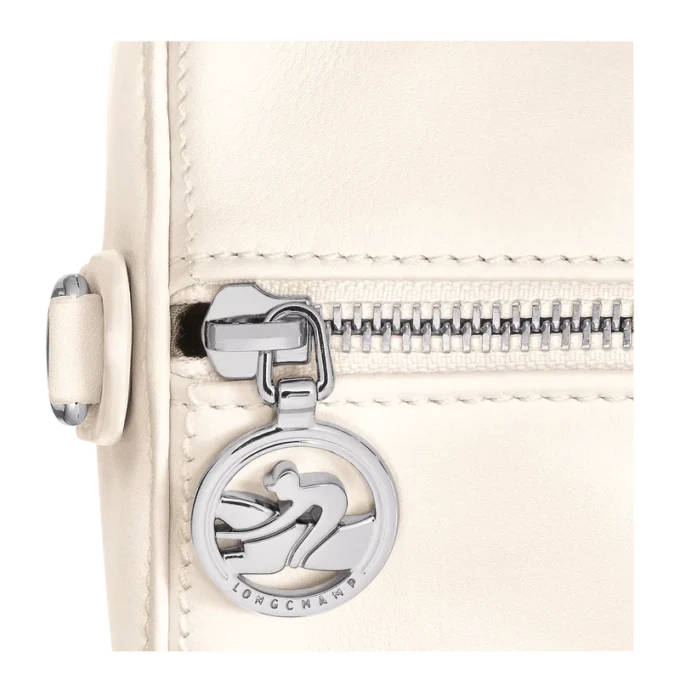 Ecru – Handtasche Daylong M aus Leder