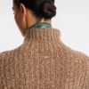 Schokoladenbraun – Strickpullover mit hohem Kragen Schokoladenbraun – Strickpullover mit hohem Kragen