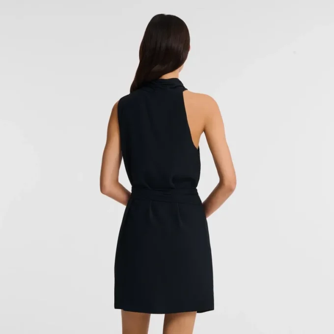 Schwarz – Fließendes Kreppkleid Schwarz – Fließendes Kreppkleid