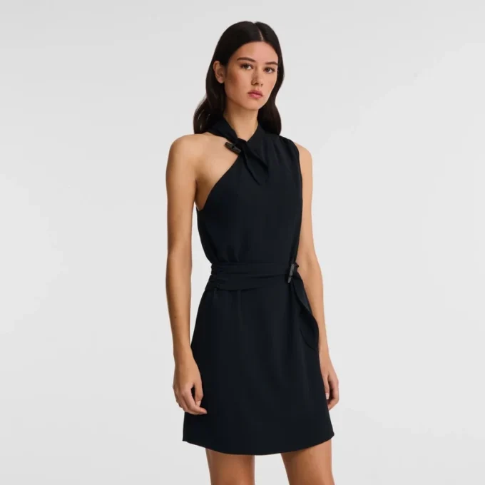 Schwarz – Fließendes Kreppkleid Schwarz – Fließendes Kreppkleid
